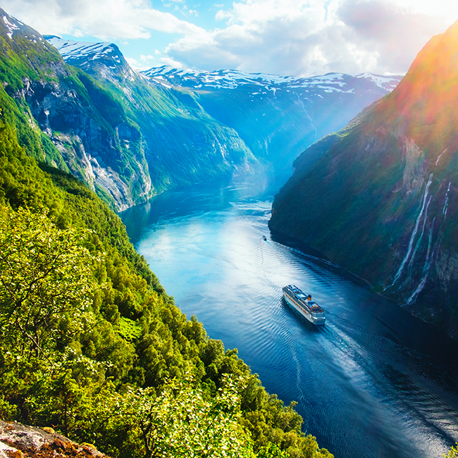 Ship sailing in Paradise