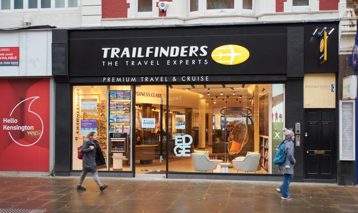 travel agency storefront in the UK